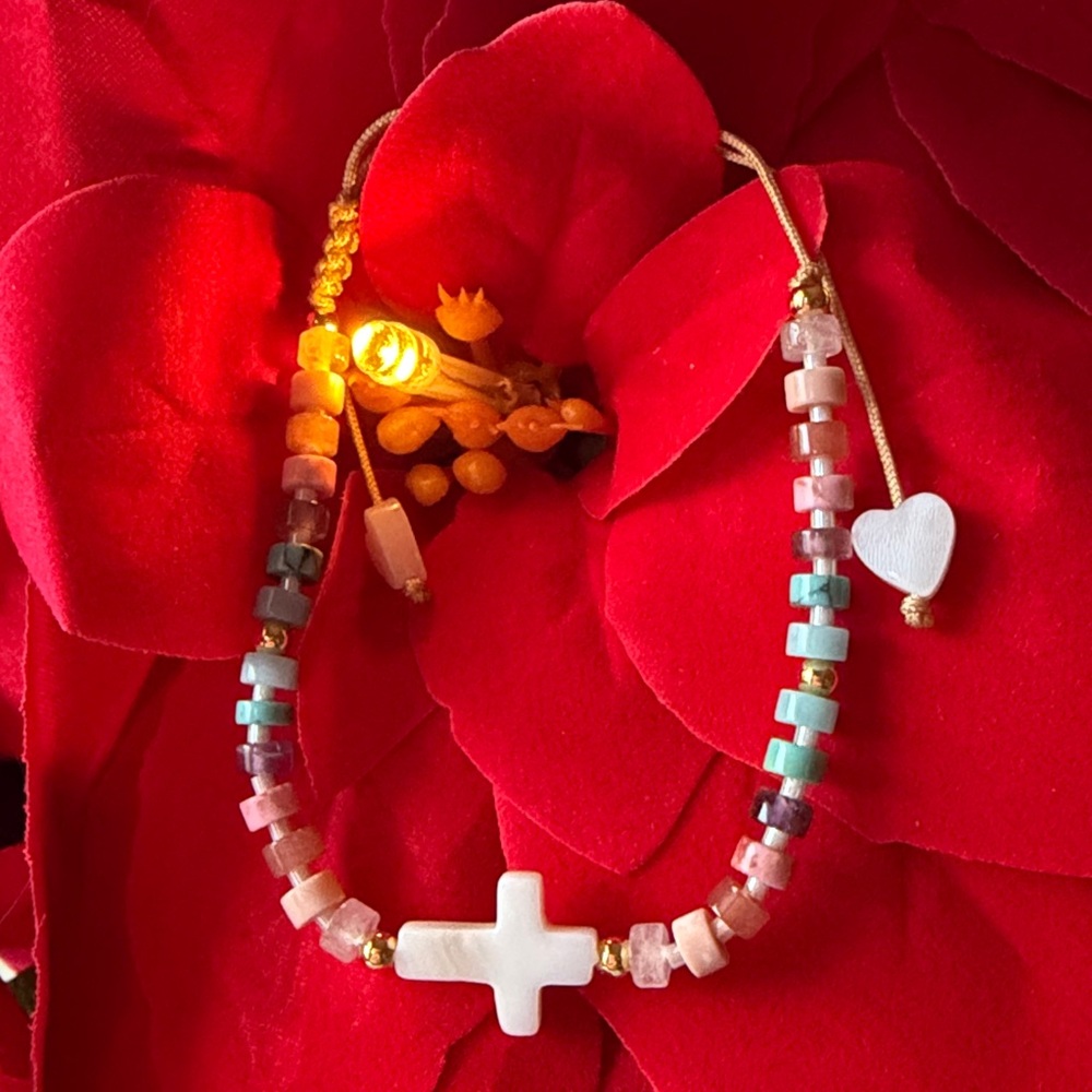✝️ ADJUSTABLE BEADED CROSS BRACELET ✝️  NWOT ✝️